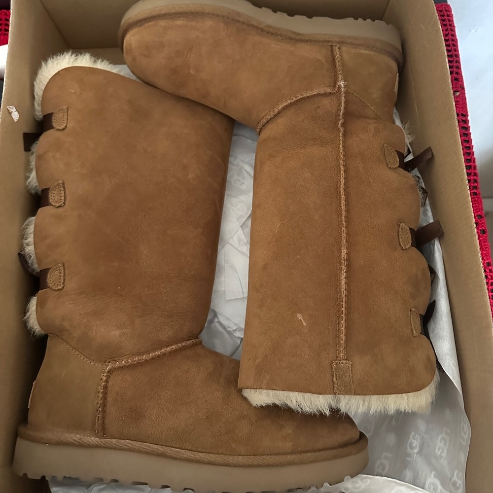 UGG BAILEY BOW TALL II
